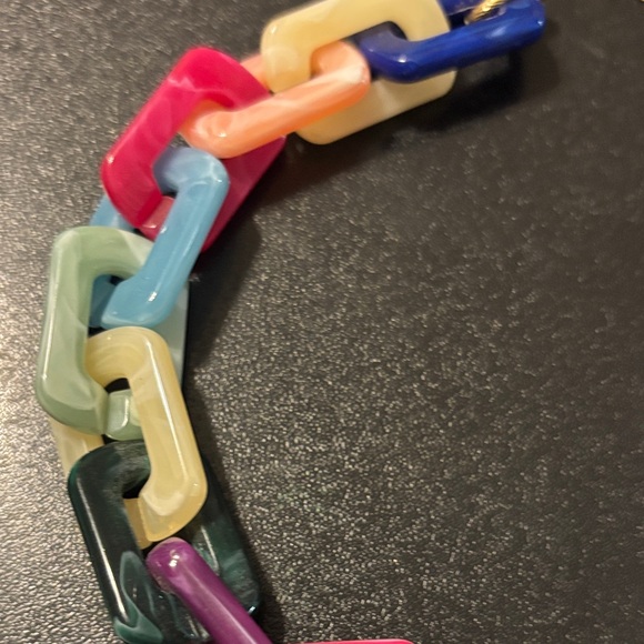 Colorful Resin Chain Link Necklace - Picture 5 of 11